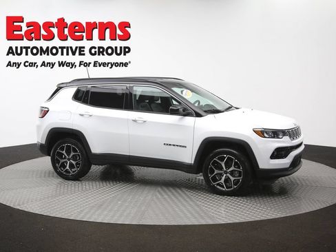 Used 2025 Jeep Compass Limited AWD/4WD image 46