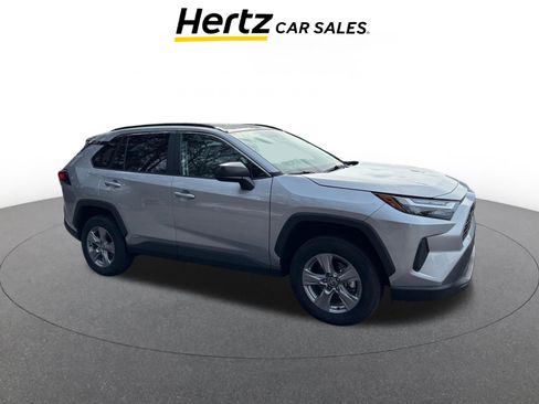 Used 2025 Toyota RAV4 LE AWD/4WD image 1