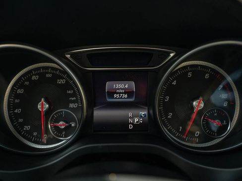 Used 2018 Mercedes-Benz CLA 250 image 19