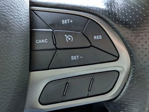 Used 2022 Dodge Challenger R/T Scat Pack w/ Dynamics Package image 27