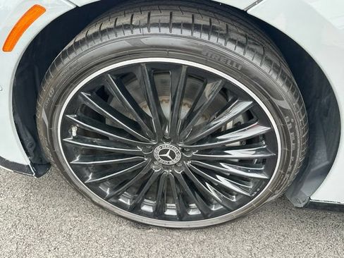 Used 2023 Mercedes-Benz EQE 500 4MATIC Sedan image 25