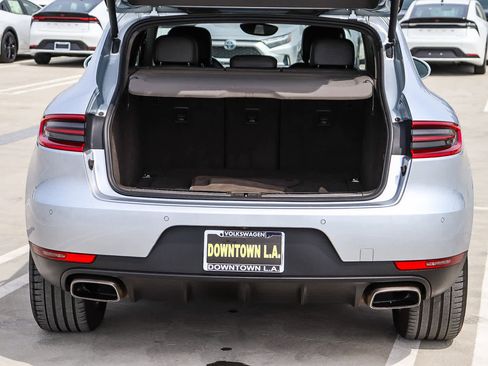 Used 2018 Porsche Macan image 29
