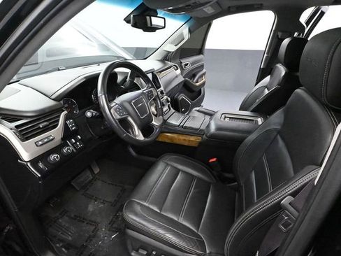 Used 2017 GMC Yukon Denali image 26