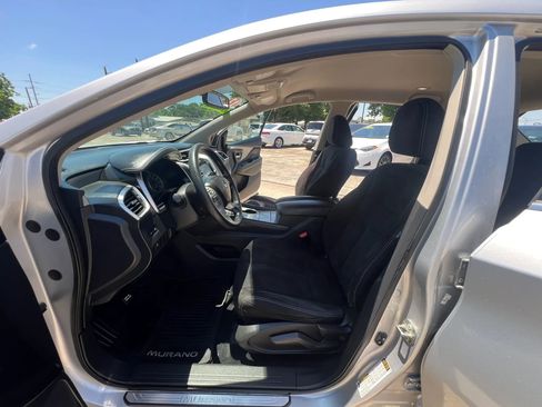 Used 2017 Nissan Murano S w/ Navigation Package FWD image 11