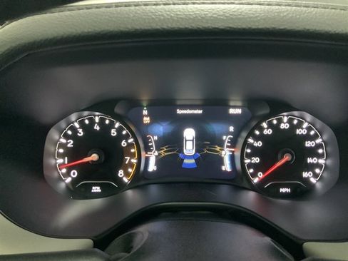 Used 2024 Jeep Compass Limited image 39