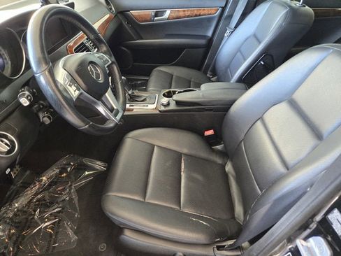 Used 2014 Mercedes-Benz C 300 4MATIC Sedan image 17