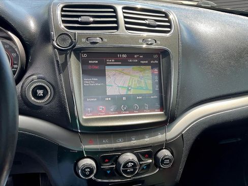 Used 2015 Dodge Journey Crossroad w/ Flexible Seating Group FWD image 9