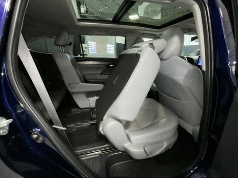 Used 2020 Toyota Highlander Platinum image 23