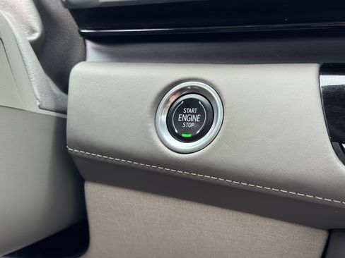 Certified 2022 Cadillac Escalade Sport Platinum image 32