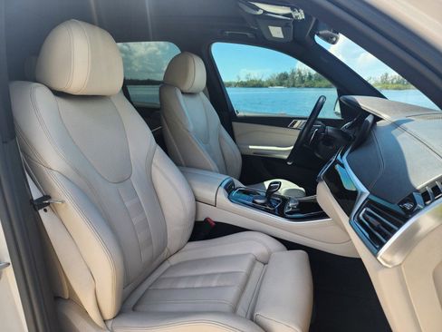 Used 2019 BMW X5 xDrive40i w/ Premium Package 2 image 7