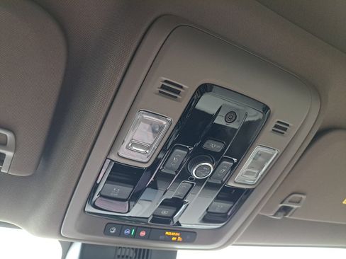 Used 2026 GMC Yukon XL Denali w/ Sun & Power Step Package AWD/4WD image 34