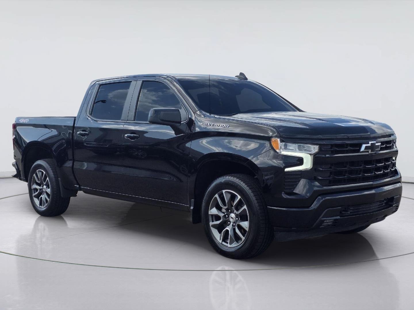 Used 2024 Chevrolet Silverado 1500 RST w/ LPO, Liner Protection Package AWD/4WD image 3