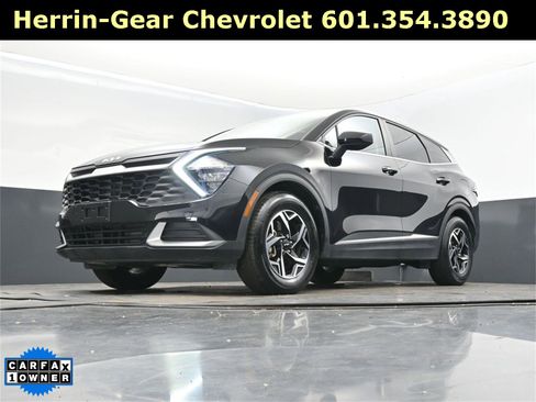 Used 2023 Kia Sportage LX image 39