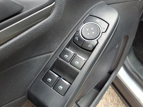 Used 2023 Ford Escape FWD image 15