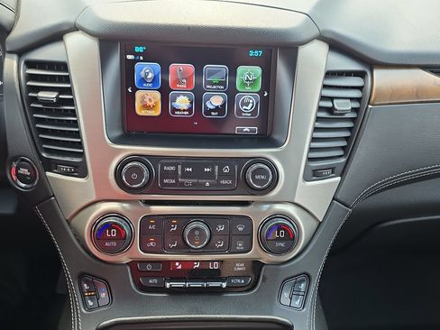 Certified 2020 GMC Yukon Denali w/ Denali Premium Package AWD/4WD image 23