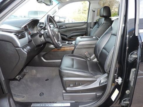 Used 2020 Chevrolet Tahoe LT w/ Luxury Package image 22