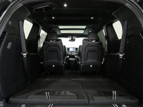 New 2026 Chrysler Pacifica Limited w/ S Appearance Package image 30