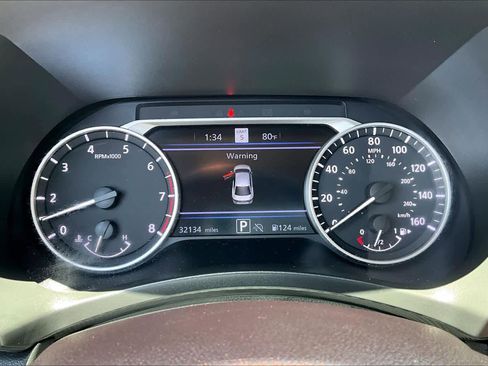 Used 2024 Nissan Sentra SV FWD image 25