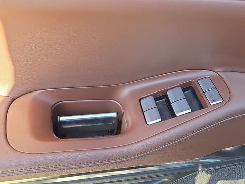 Used 2025 Lincoln Navigator Reserve image 14