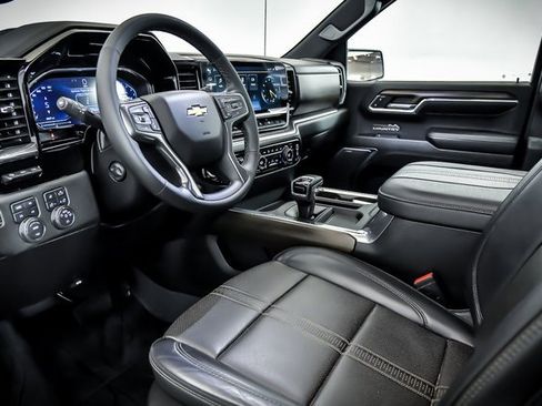 Certified 2024 Chevrolet Silverado 1500 High Country w/ High Country Premium Package image 9