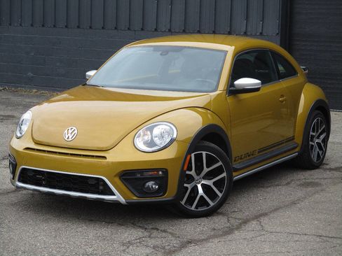 Used 2016 Volkswagen Beetle 1.8T Dune image 4