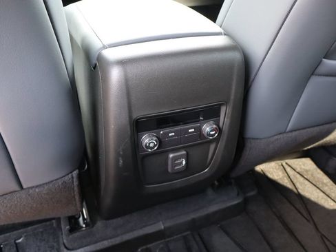 Certified 2024 Buick Enclave Essence w/ Technology Package AWD/4WD image 38
