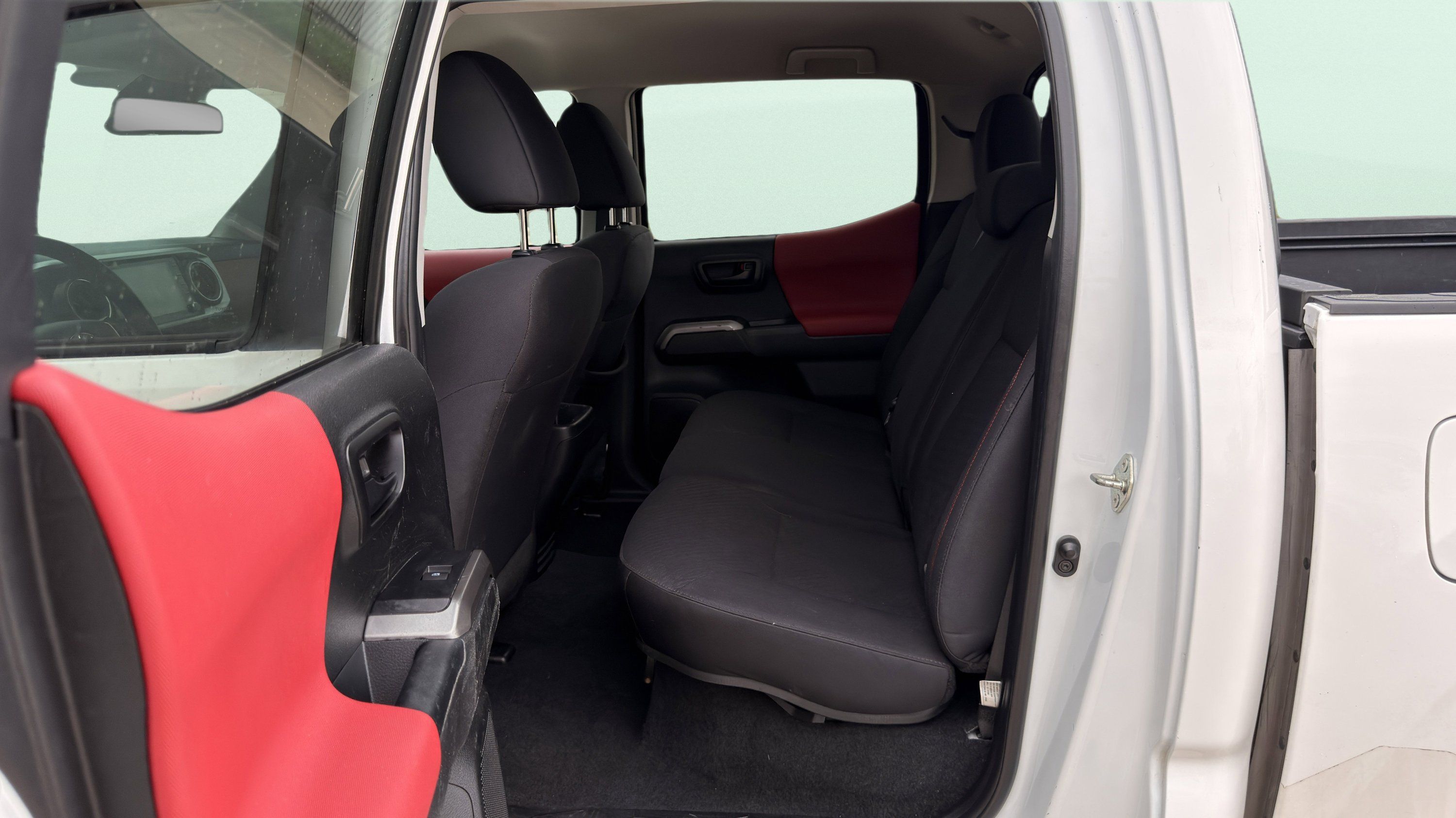 Used 2022 Toyota Tacoma SR5 RWD image 20