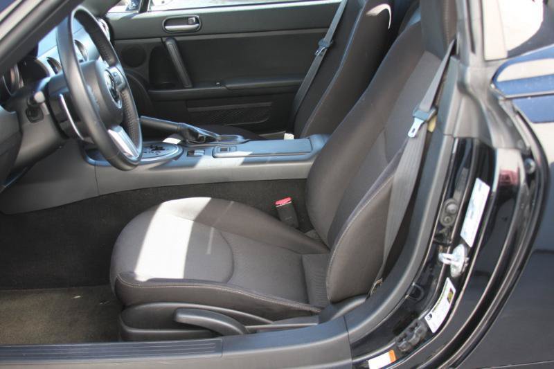 Used 2010 MAZDA MX-5 Miata Touring RWD image 33