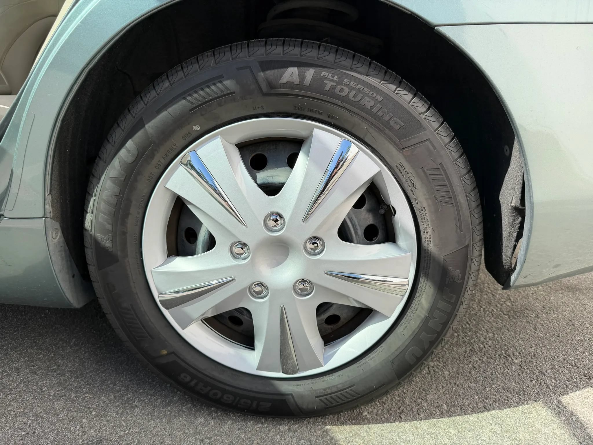 Used 2011 Toyota Camry LE FWD image 62