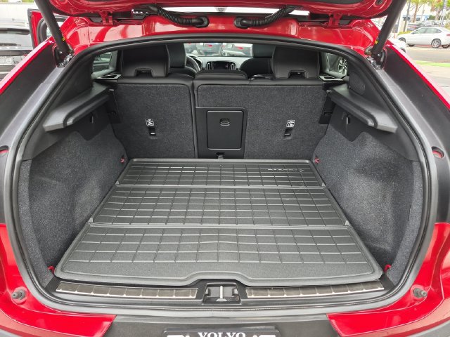 Used 2023 Volvo C40 P8 Recharge Ultimate w/ Protection Package Premier AWD/4WD image 28