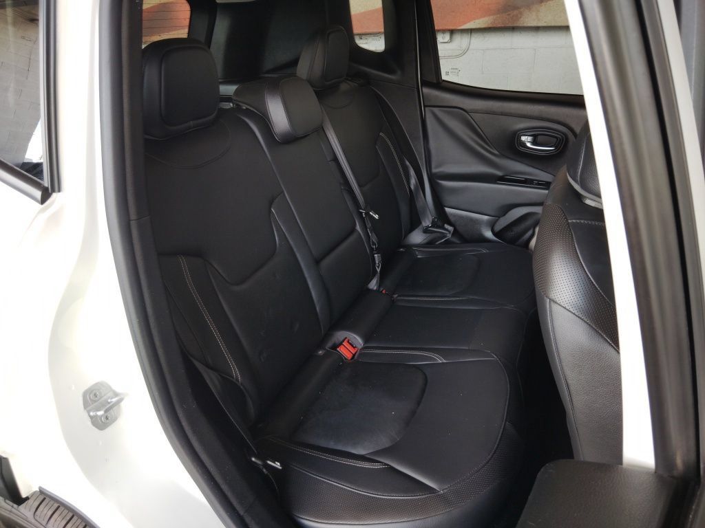 Used 2015 Jeep Renegade Limited FWD image 16