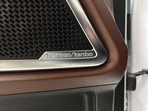 Used 2024 Kia Telluride SX Prestige image 28