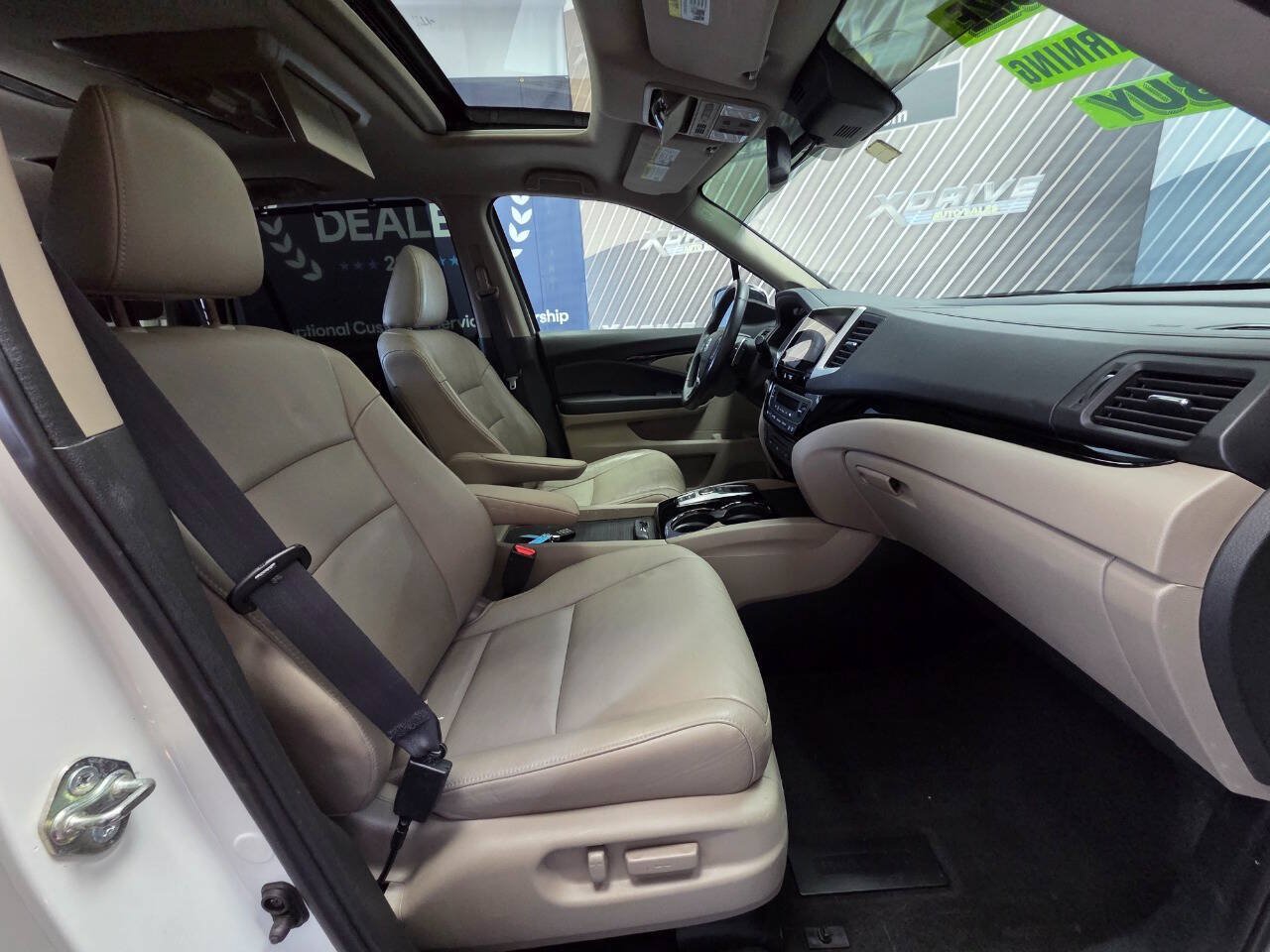 Used 2016 Honda Pilot Touring image 27