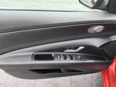 Used 2022 Hyundai Elantra SEL w/ Convenience Package FWD image 24