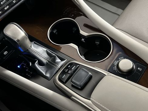 Used 2017 Lexus RX 350 FWD image 19