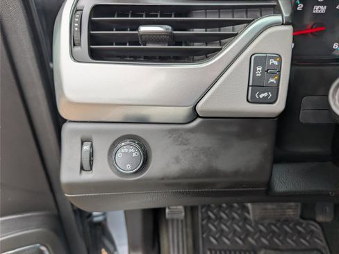 Used 2016 Chevrolet Tahoe LT image 24