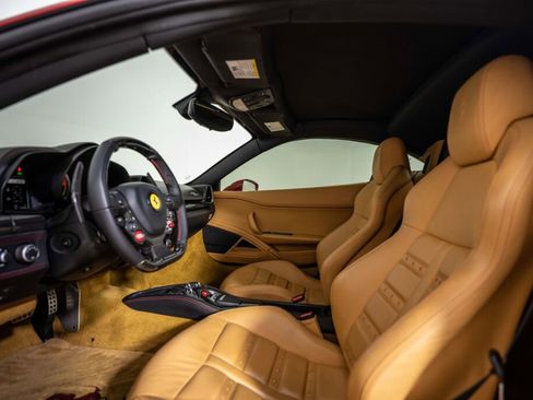 Used 2010 Ferrari 458 Italia Coupe image 29