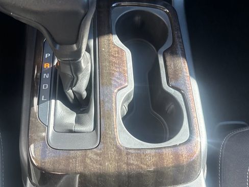 Used 2017 GMC Canyon SLE w/ SLE Convenience Package image 14