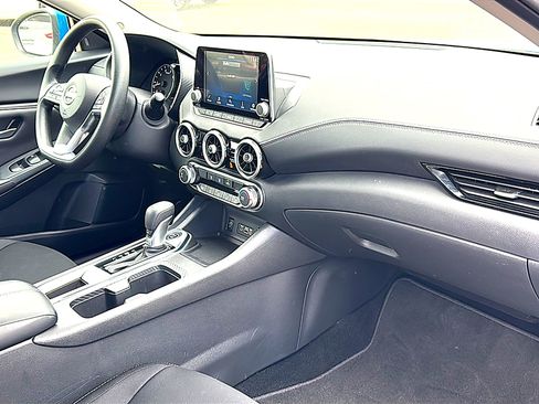 Certified 2025 Nissan Sentra SV image 22
