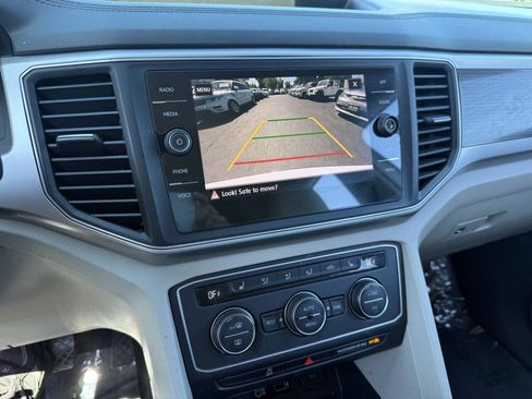 Used 2018 Volkswagen Atlas SE FWD image 16