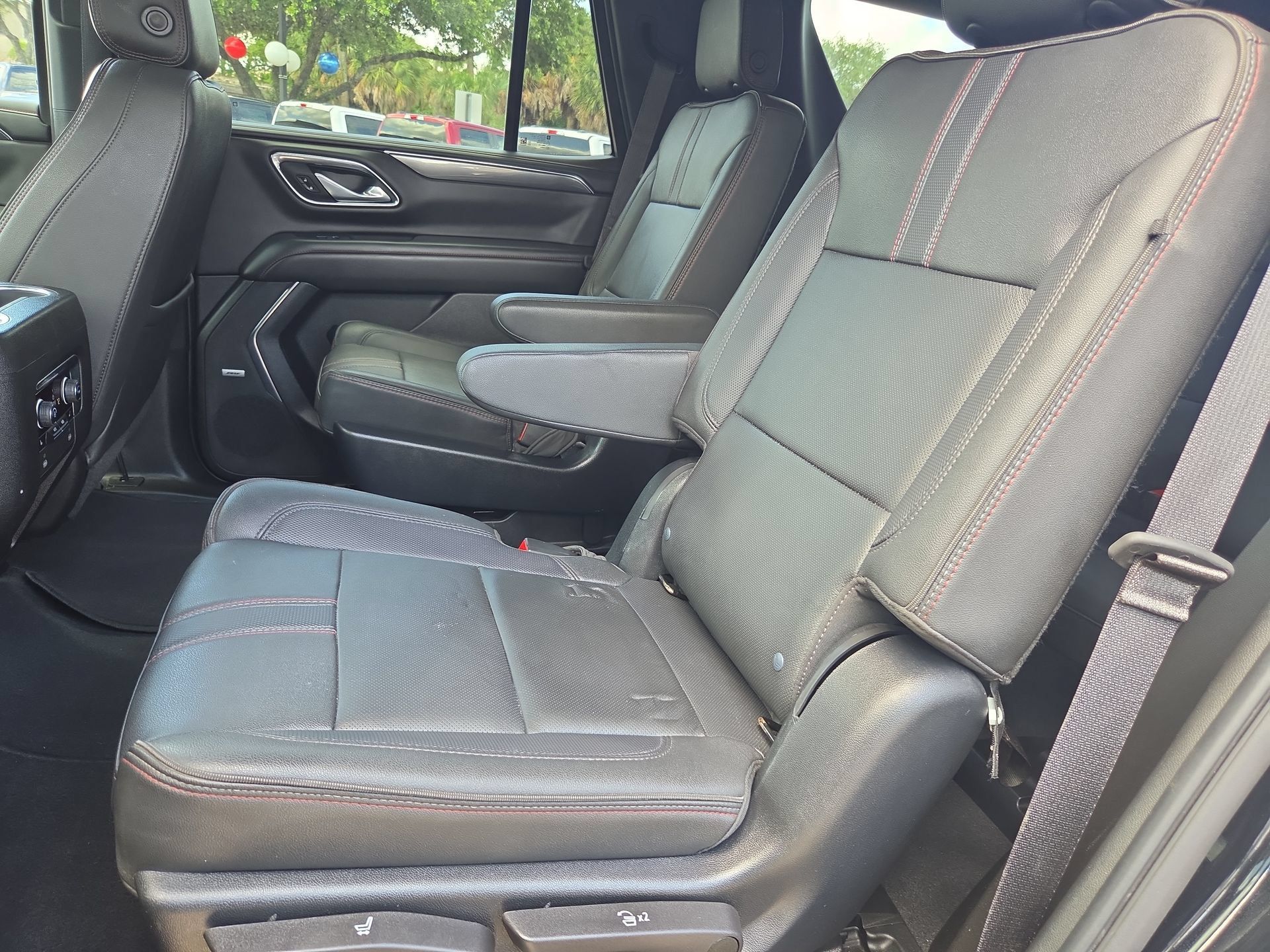 Used 2023 Chevrolet Tahoe RST w/ Luxury Package RWD image 25