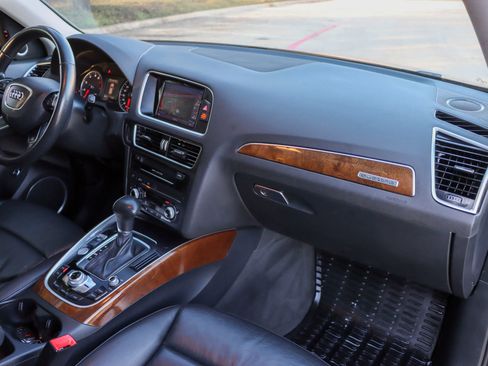 Used 2016 Audi Q5 2.0T Premium Plus w/ Technology Package image 23