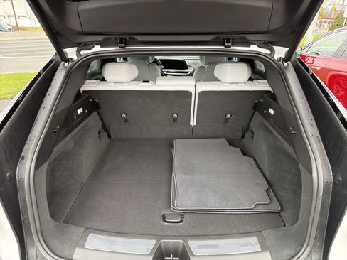 Used 2024 Cadillac Lyriq Luxury image 29