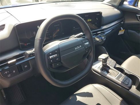 New 2026 Kia Sportage SX image 28