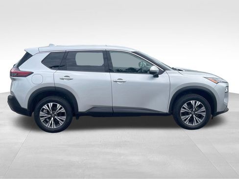 Used 2021 Nissan Rogue SV AWD/4WD image 9