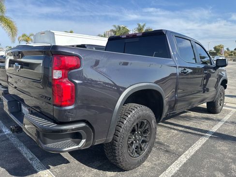 Used 2024 Chevrolet Silverado 1500 ZR2 w/ Technology Package image 4