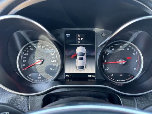 Used 2019 Mercedes-Benz GLC 300 4MATIC Coupe image 30