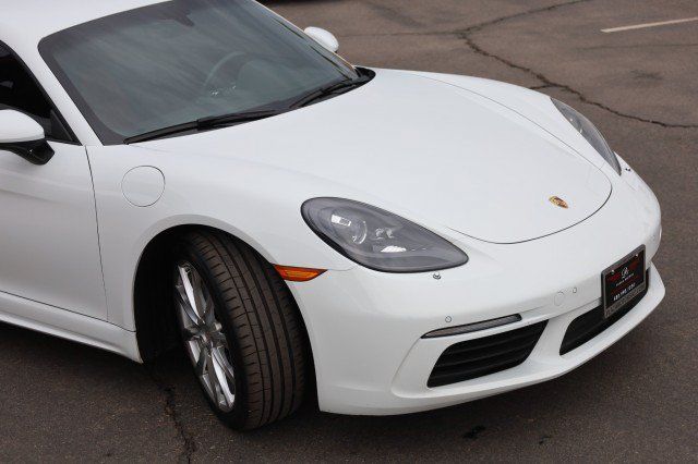 Used 2018 Porsche 718 Cayman RWD image 10