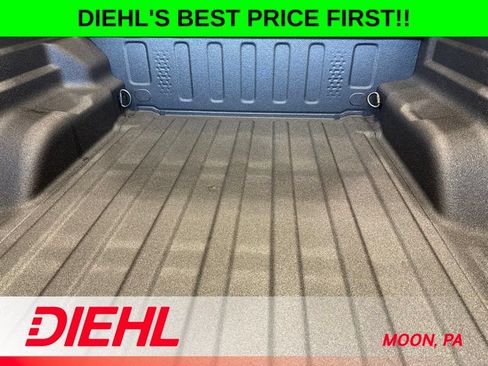 New 2026 Jeep Gladiator Sport AWD/4WD image 10
