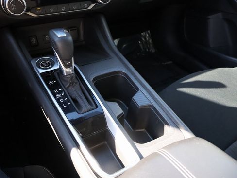 Used 2024 Nissan Sentra SV image 37